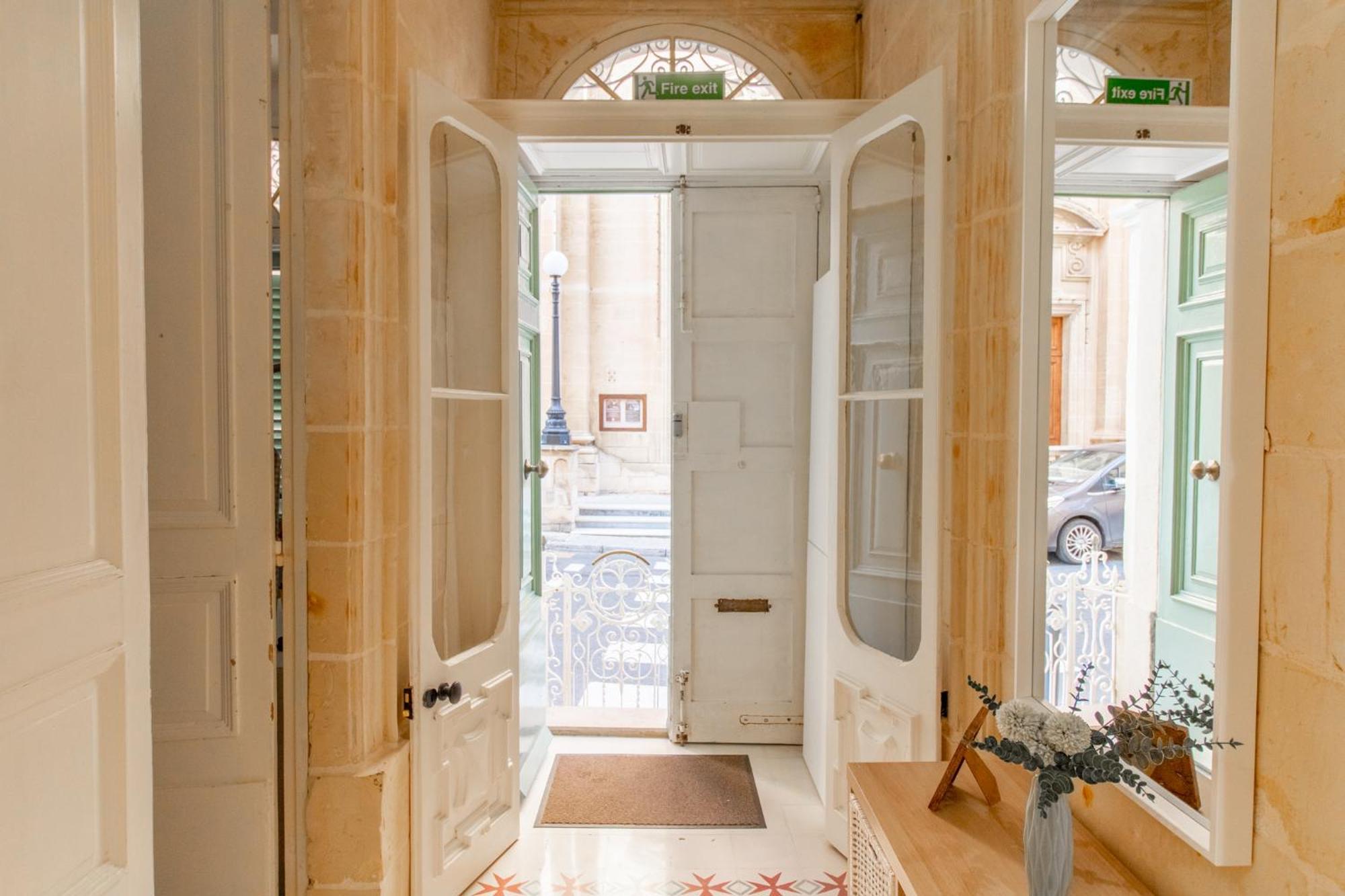 15 Main Gate Aparthotel Birgu Buitenkant foto